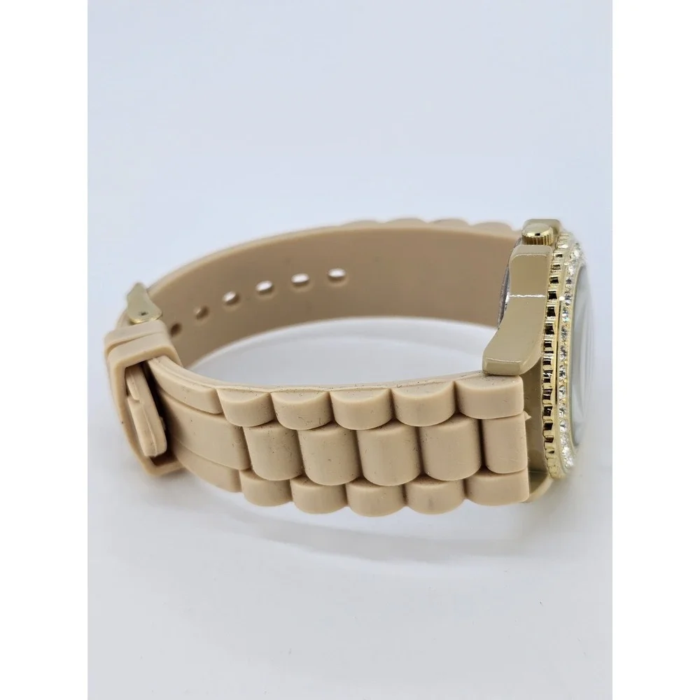 38MM‎ Easy Read Women's Watch Cream Dial Cream Plastic Bands NEW Battery